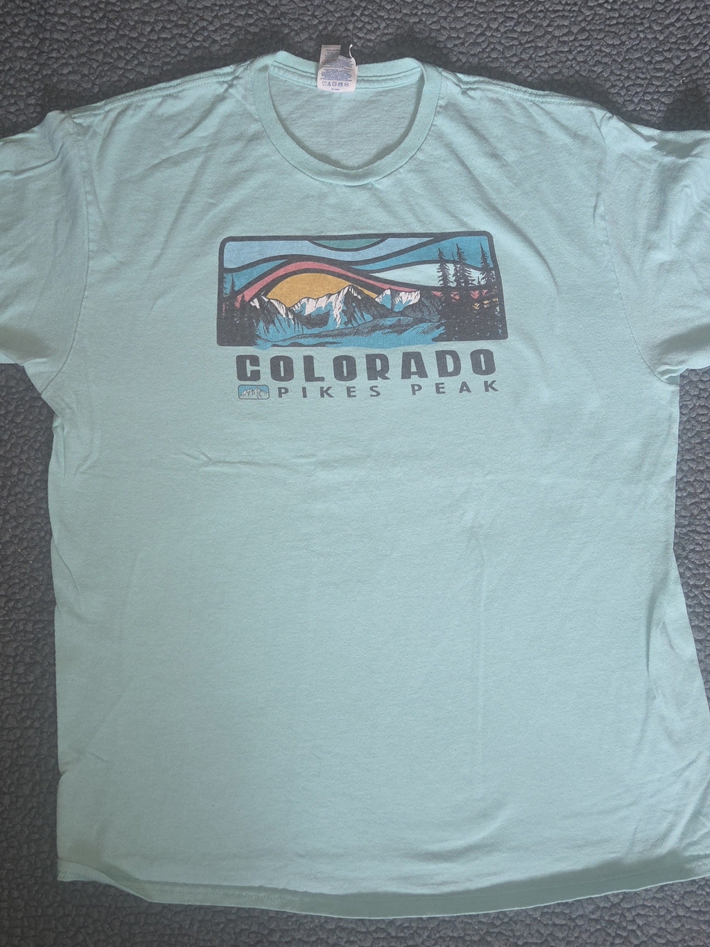 Colorado Pikes Peak Graphic Tee
